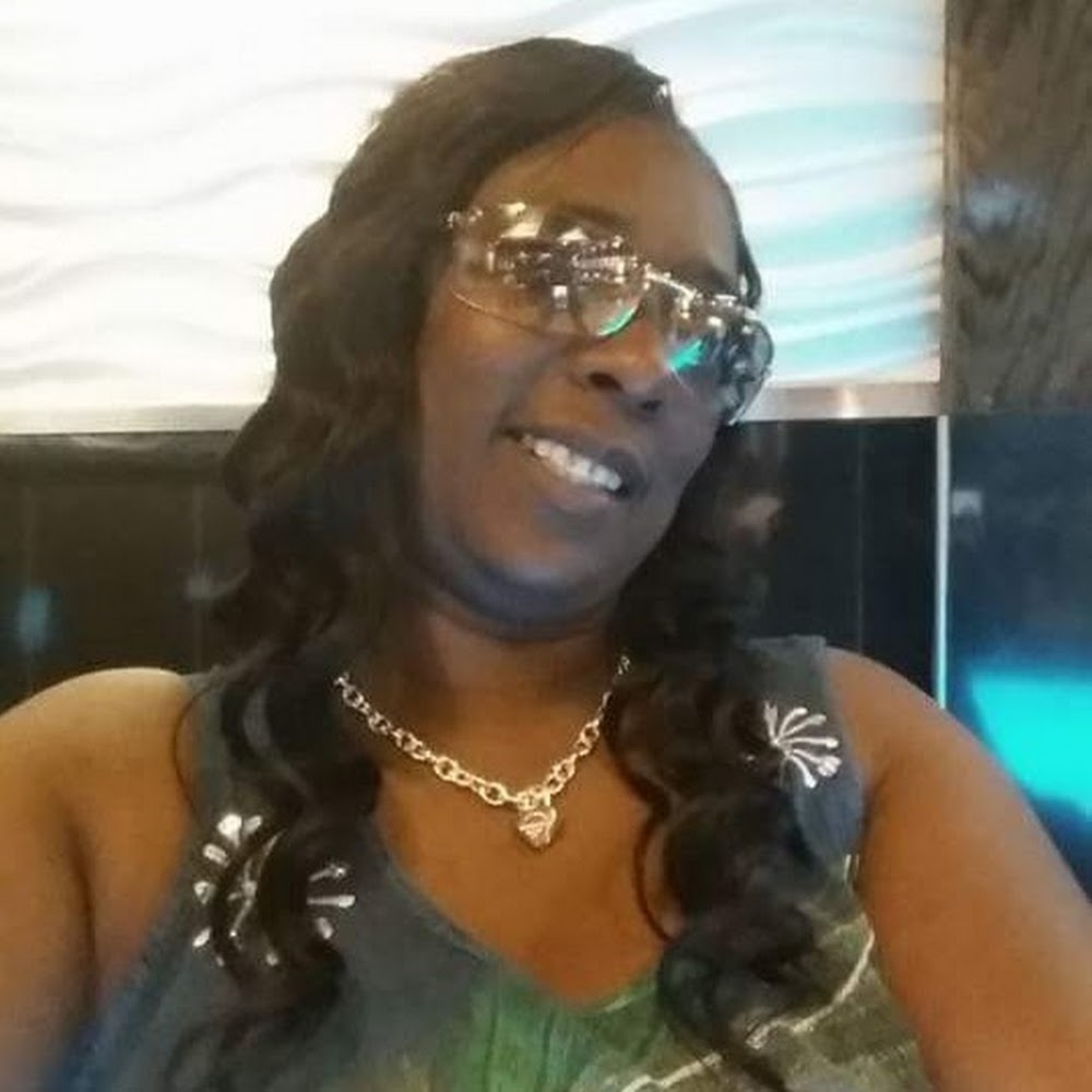 Meet your Posher, Tasheta